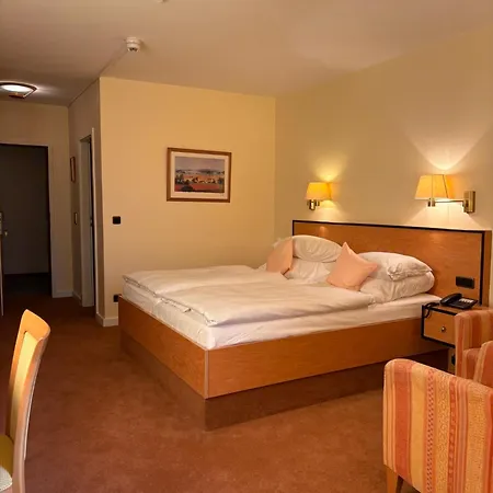 Kieferneck Hotel *